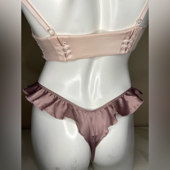 Victoria Secret Very Sexy Push Up Bra 34C VS Corset side Bra VS Push Up Bra 🆕 - Picture 8 of 16